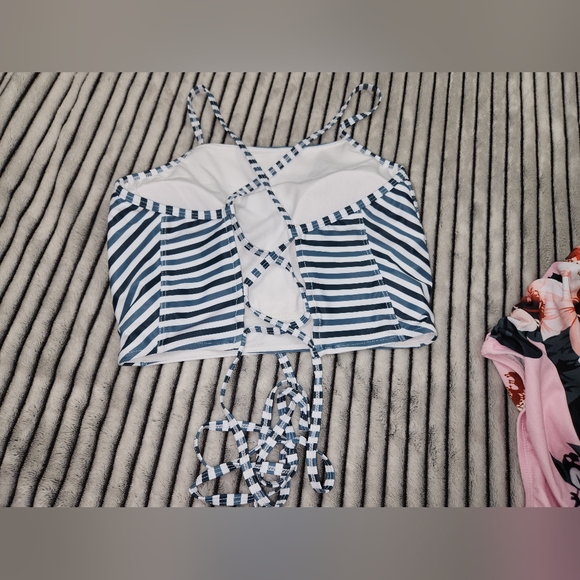 NWOT Striped Tie Back Bikini Set Size large - Picture 13 of 16